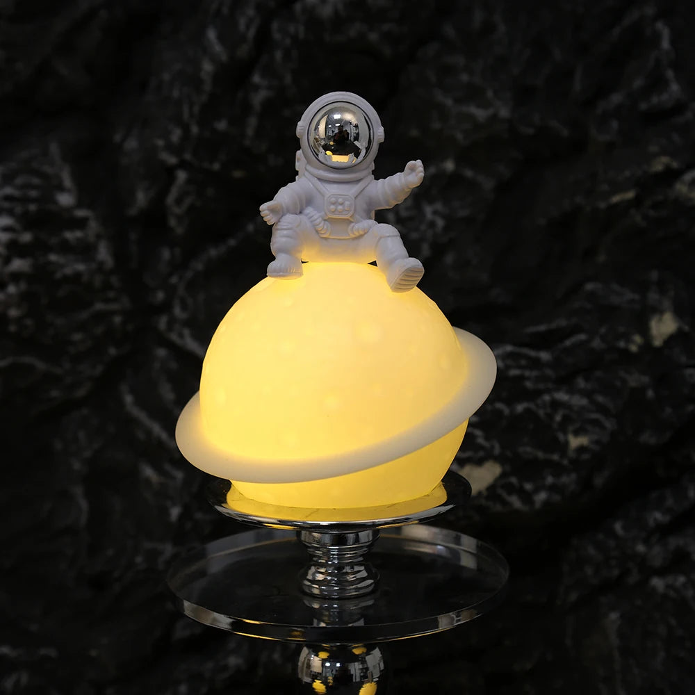 Astronaut Moon Night Light - Zaey.shop